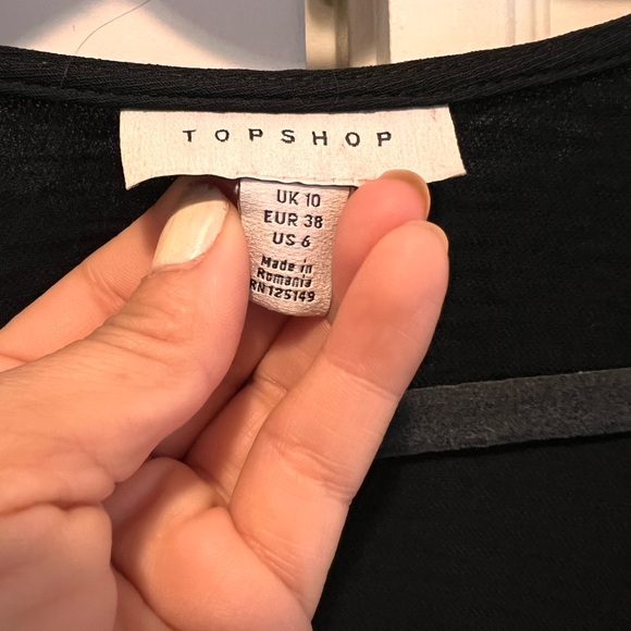 Beautiful clothes - Picture 2 of 5